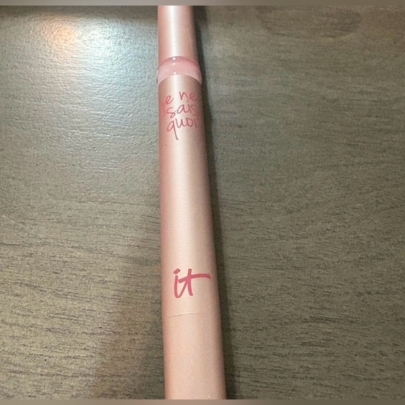 Bundle New Bare Minerals Tinted Moisturizer & It Cosmetics Lip Gloss - Picture 4 of 5